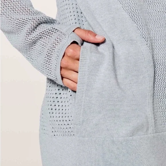 Lululemon Still Movement Wrap - Picture 5 of 8